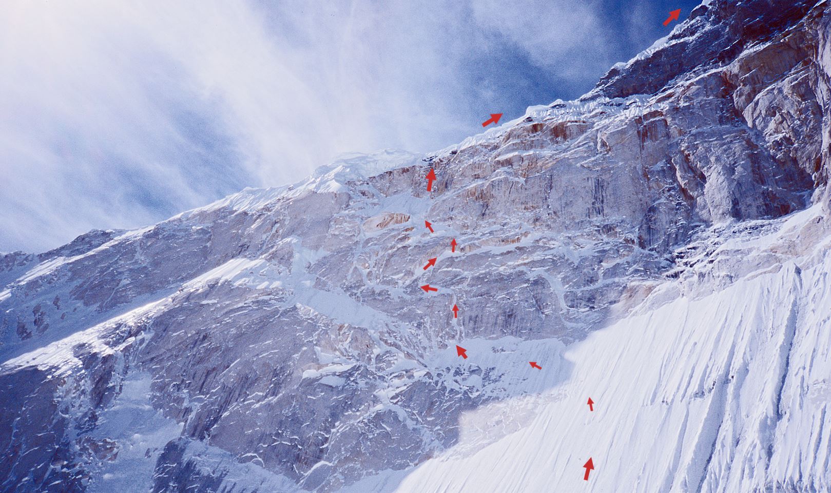 Thalay Sagar Noordoost wand close up - Dutch route