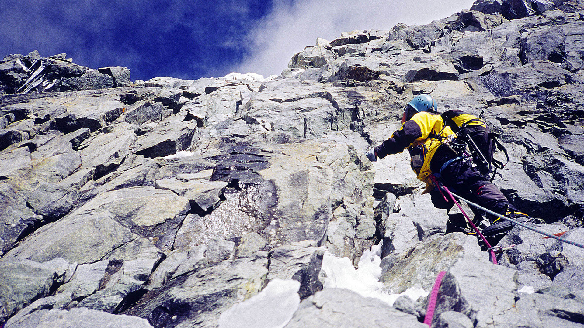 Shani expeditie Andreas amons noordoostwand - bergbeklimmer Melvin Redeker