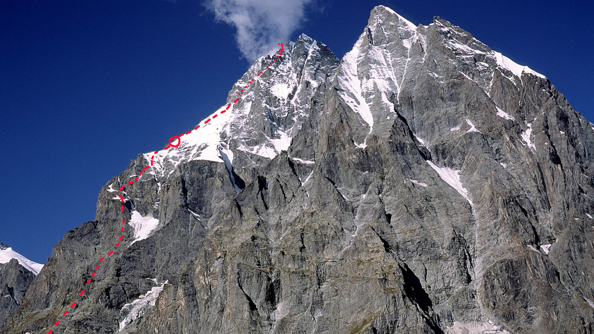 Shani expeditie ZO wand met route - bergbeklimmer Melvin Redeker